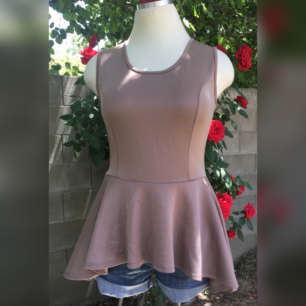 Tan tank